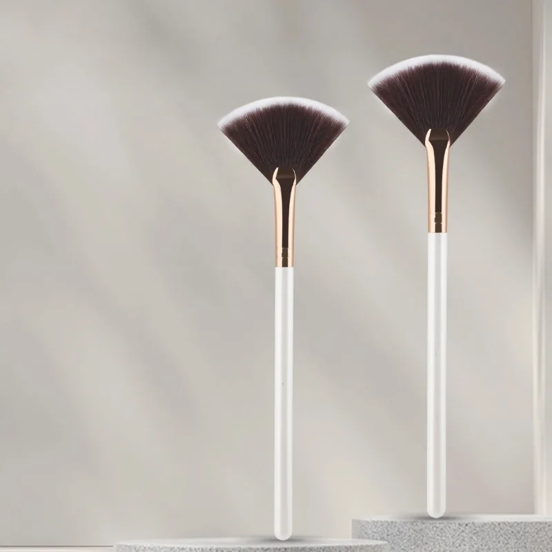 Waaiervormige borstel, gelijkmatige borstel, hoogglansborstel, make-upborstel van vezelhaar, vaste make-up, losse borstel, make-uptool