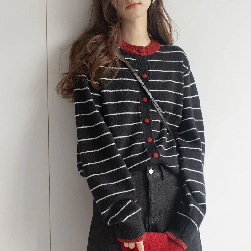 

2025 Striped Lazy Style Long-sleeved Sweater Contrasting Color Sweater New Loose Knitted Cardigan Jacket Top Layering