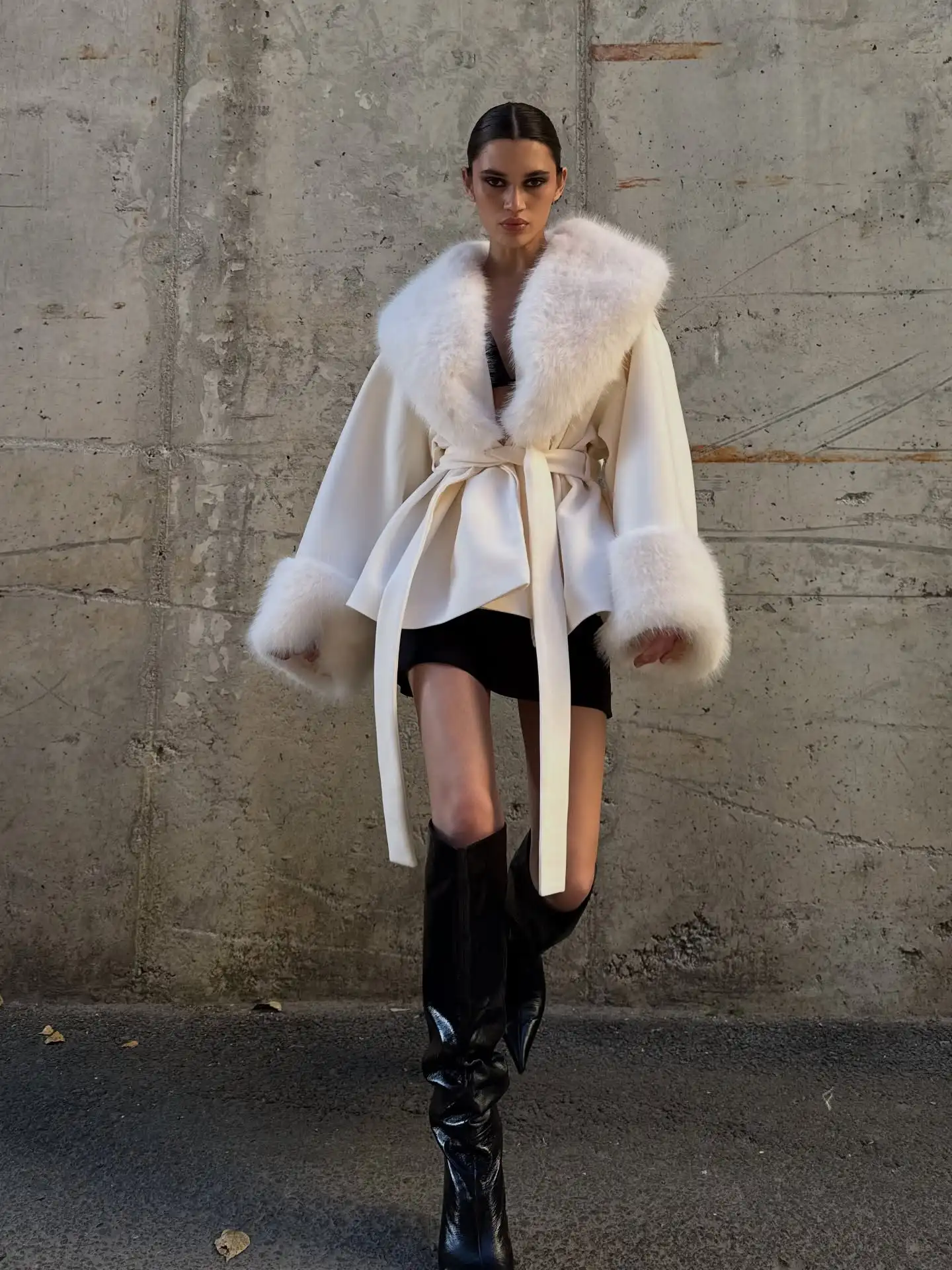 Laur Women Short Wool Coat With Large Faux Fox Fur Collar And Cuffs, Belted Waist Loose Long Sleeve Autumn Winter Outerwear