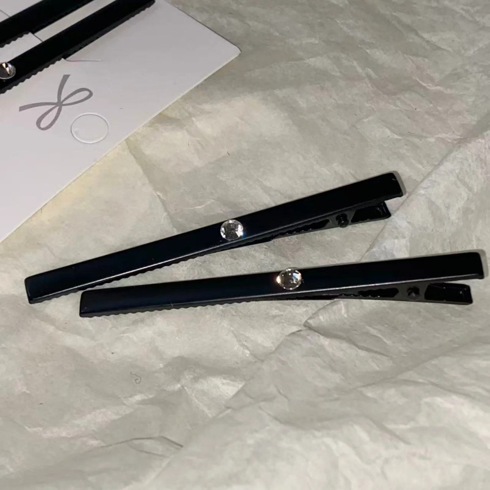 Schwarze Strass-Haarspangen, minimalistisches Design, elegante, mit Kristallen verzierte Haarspangen für Frauen, Haarschmuck für den Alltag