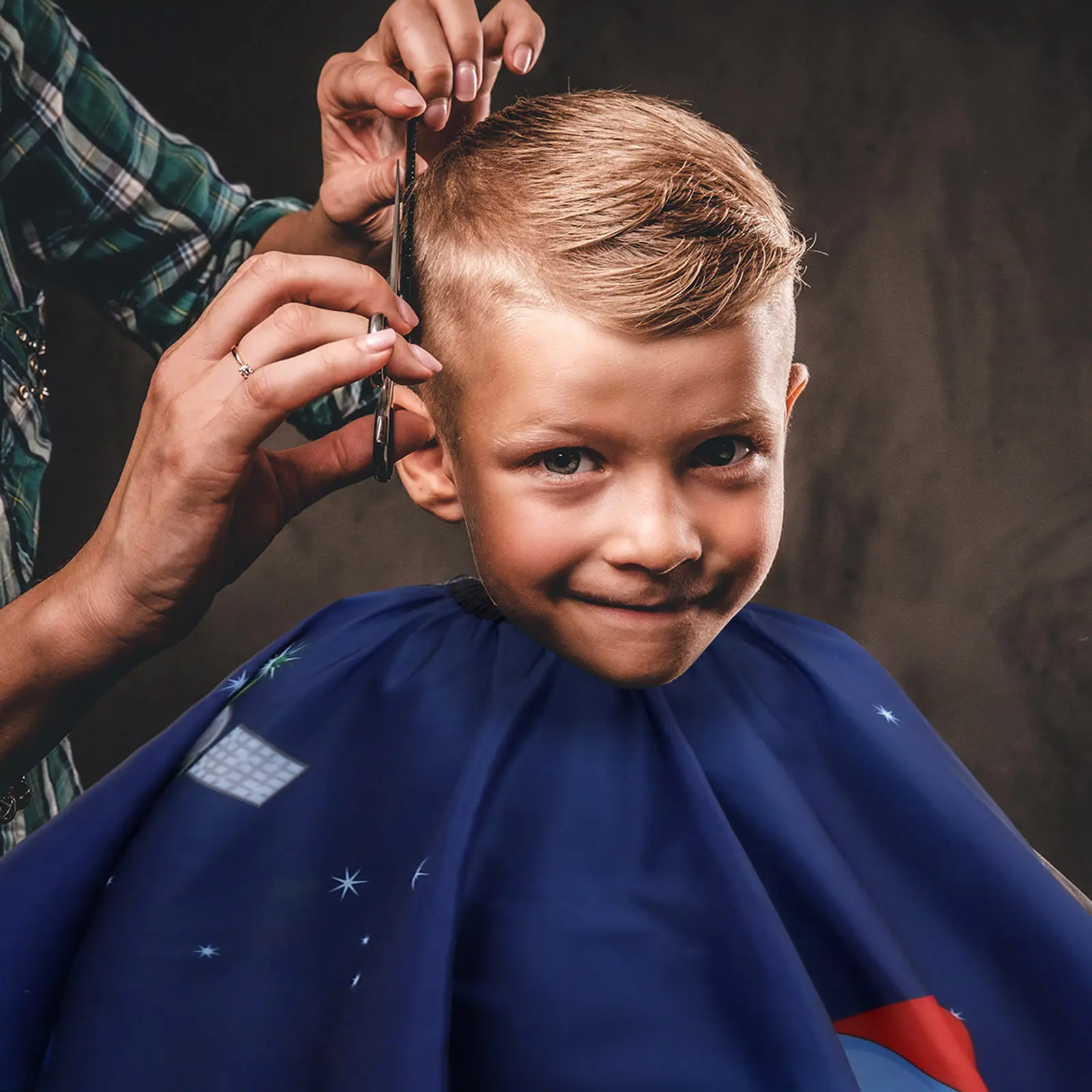 2-pecas-capa-de-corte-de-cabelo-infantil-para-bebes-e-criancas-avental-impermeavel-para-salao-de-beleza-e-cuidados-com-os-cabelos