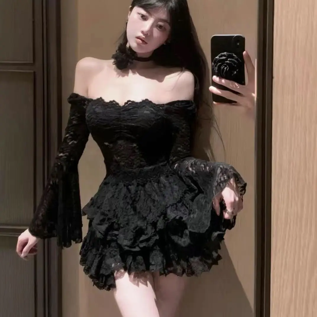 Sexy Hollow Out Women Cropped Tops Summer See Through Long Sleeved Lace T Shirt Streetwear V Neck Backless Patchwork Tees