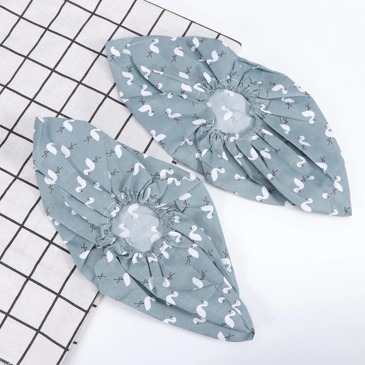 2 Pairs Thickened Antislip Shoe Cover Washable Breathable Dustproof Nonslip Foot Covers Household Reusable Male Female Student