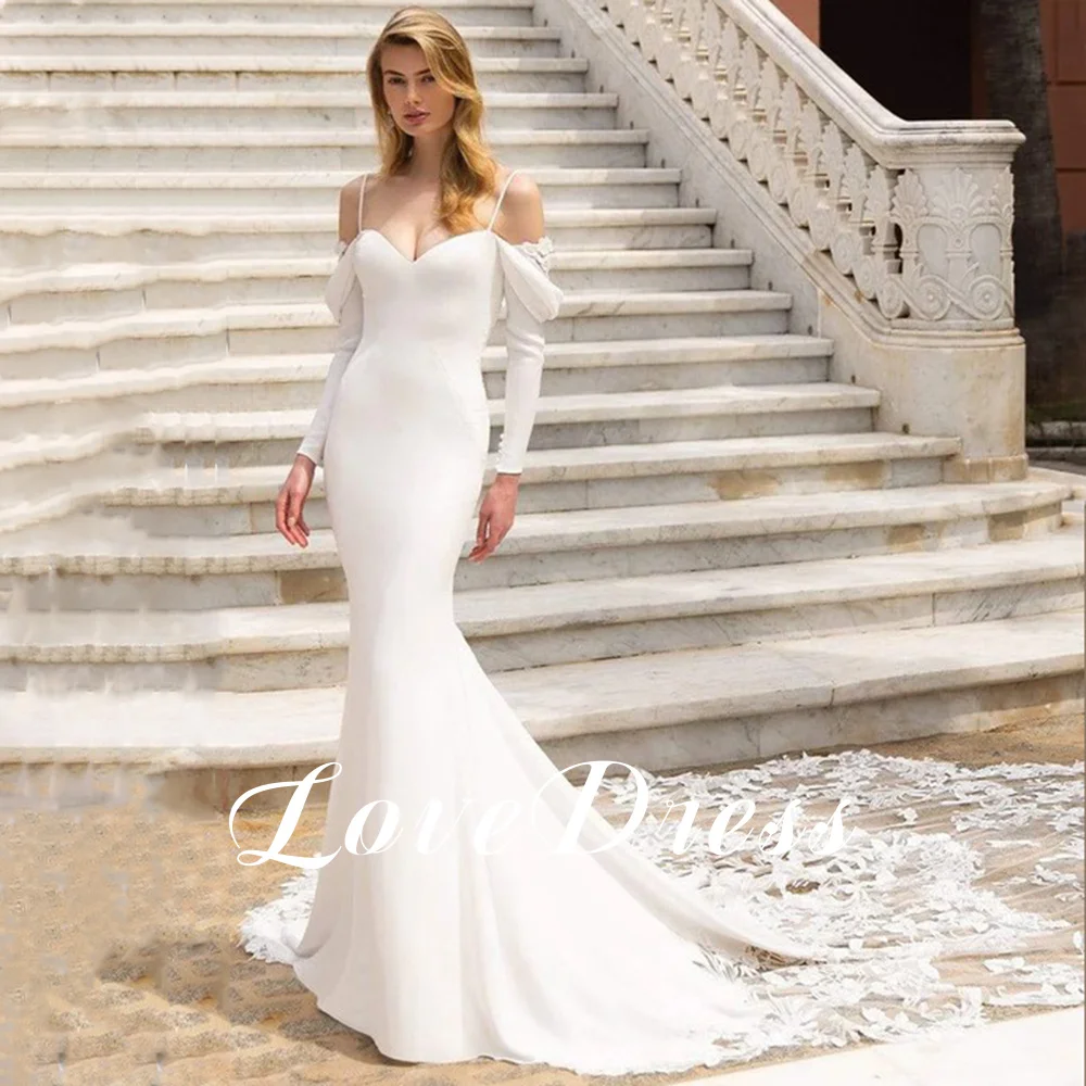 Love dress V-Ausschnitt Meerjungfrau Brautkleid rücken frei Spandex Strand von der Schulter Brautkleid Illusion Knopf Gericht Zug Robe de Mariée