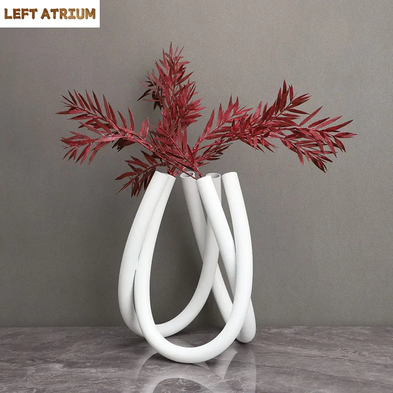 

Золотая/серебряная ваза с шестью отверстиями, современный декор, вазы с цветочным рисунком, декоративный горшок для цветов, минималистичная металлическая цветочная композиция, украшение стола