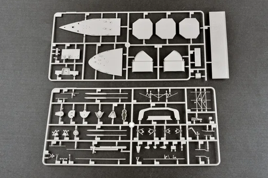 Trumpeter 05627 1/350 Scale DKM Graf Zepplin Aircraft Carrier Ship Military Assembly Plastic Toy Craft Model Building Kit