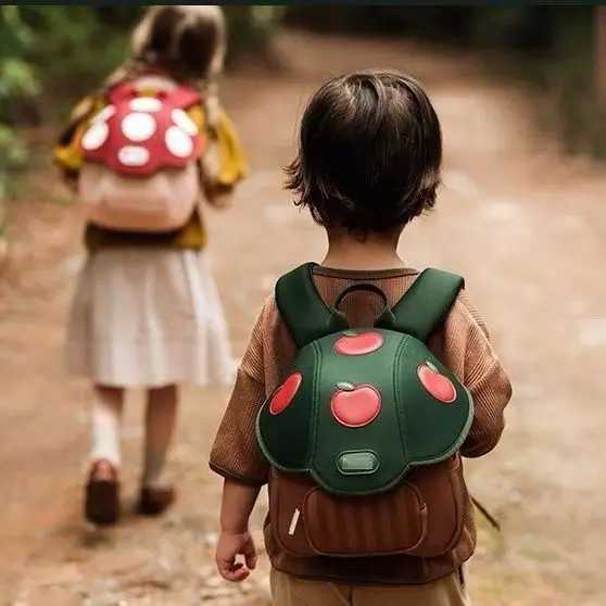 Mochila escolar para niños y niñas, bolsa de viaje para guardería