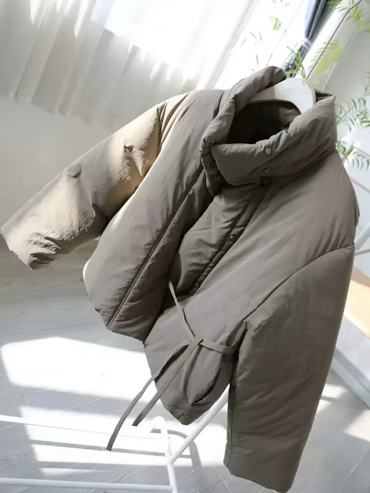 

Faionable Belted Puff Sve Cotton Jaet ort Bread Sle Women's Winter Outerwear Stand Collar Loose Fit Zipper Closure