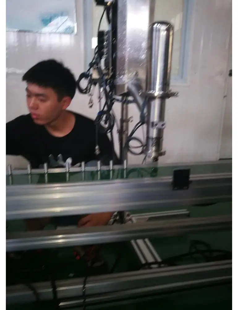 Automatic Liquid Nitrogen Filling Dosing Sprayer Machine Price For Oil Water PET Bottle