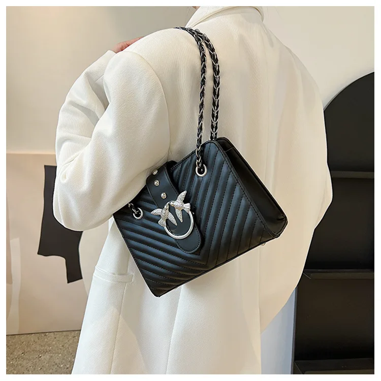 

Высококачественная женская сумка-тоут высокого класса на осень-зиму 2025 года — универсальная мода Maillard Trend, сумка через плечо под мышками для пальто и трикотажа