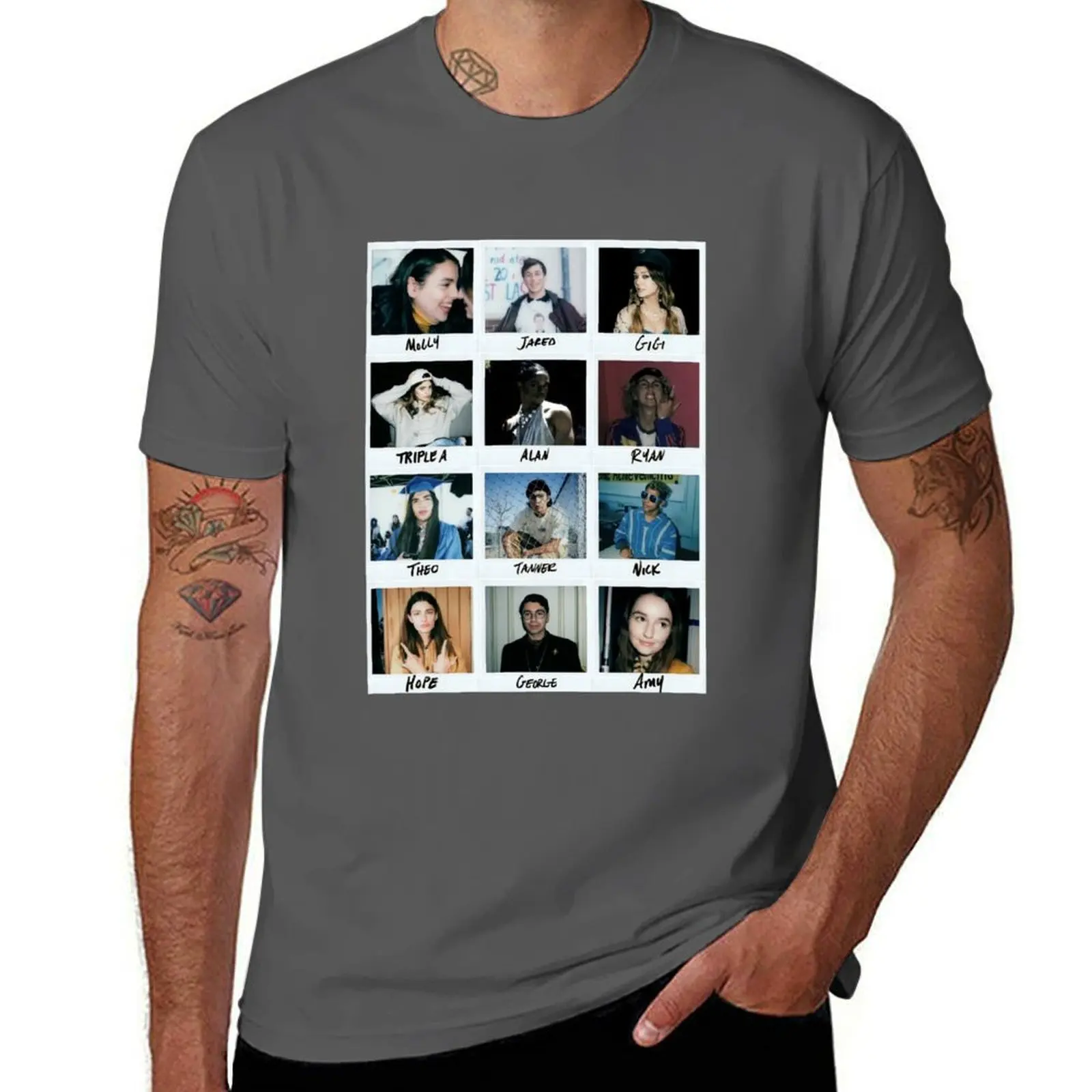 

Booksmart Cast Photos T-Shirt man t shirt summer essential t shirt T-Shirt