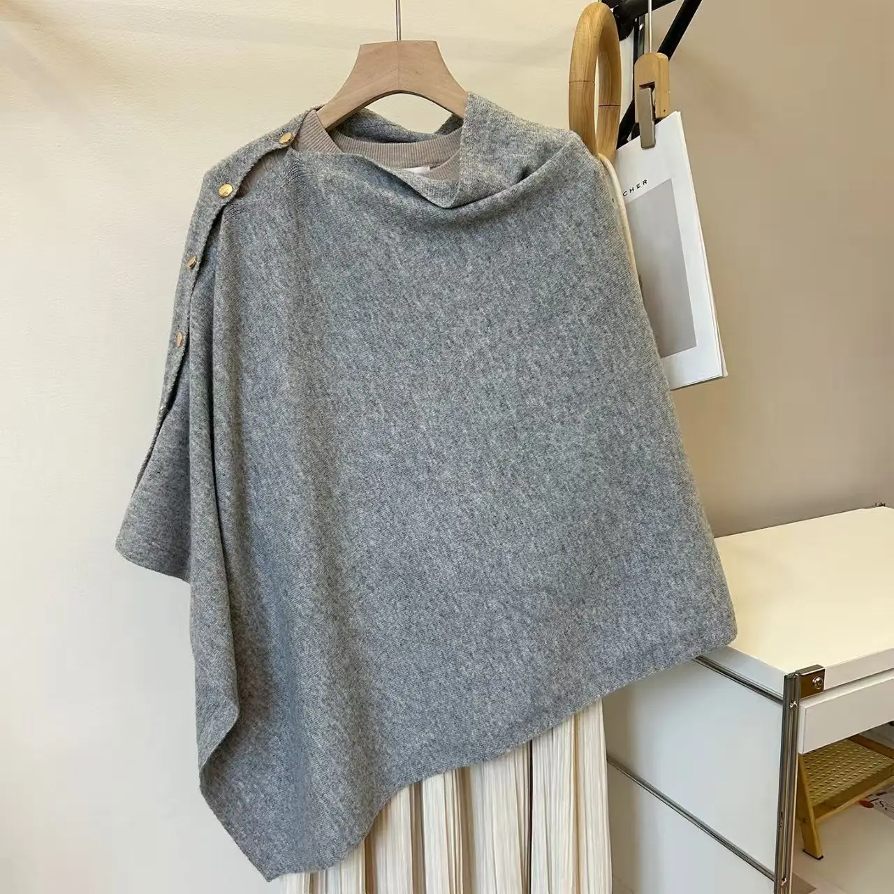 New Autumn Winter Women Pure Cashmere Shawl Solid Color Warm Side Button Knit Cape Poncho Outerwear