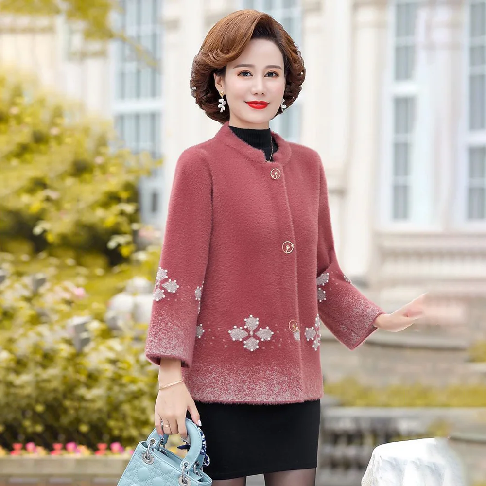 Fashion Mom's New Diamond-encrusted Coat In Autumn And Winter For Middle-aged And Elderly Women  Loose And Warm Mink Velvet Coat