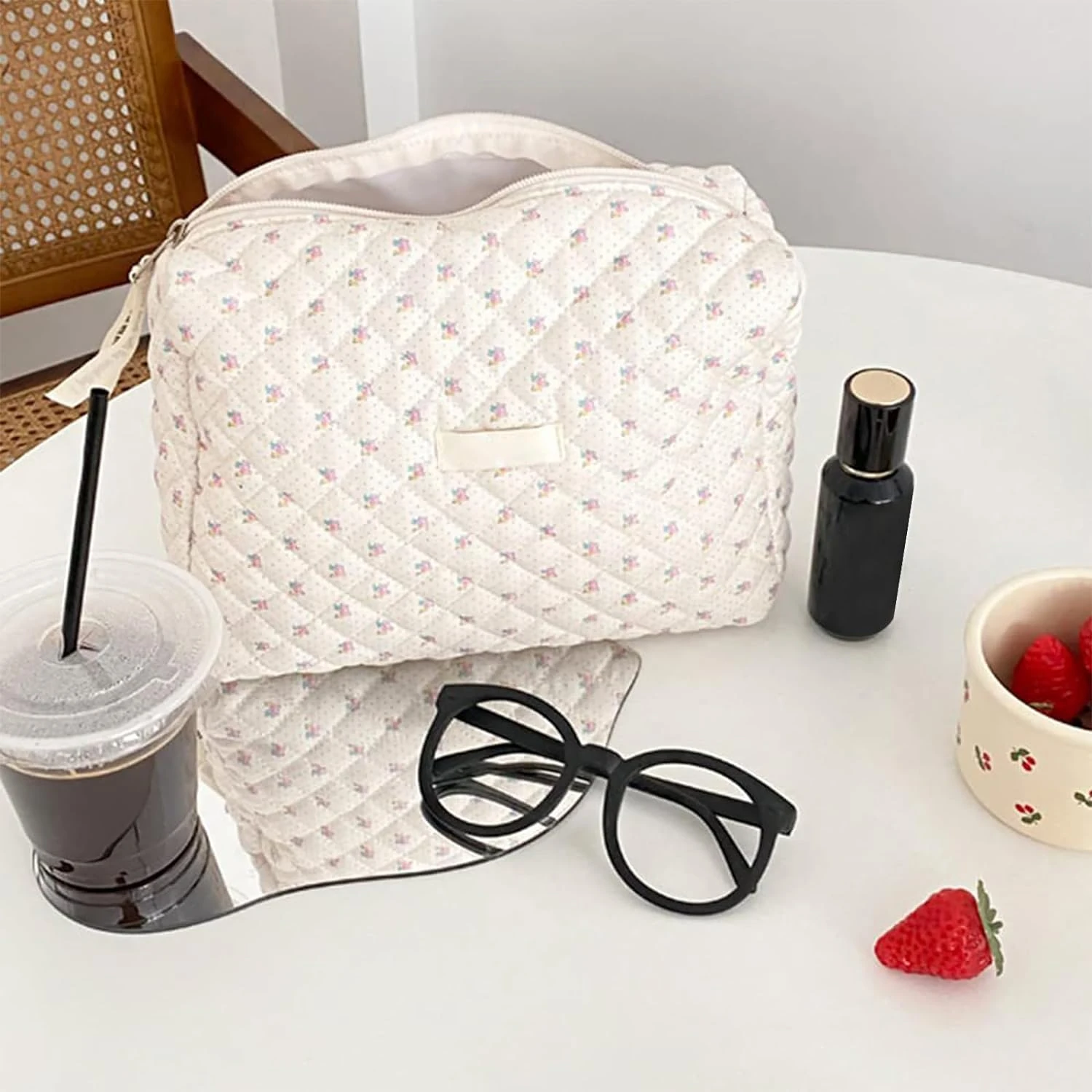 Stylish and organized makeup bag for women, essential for on-the-go touch-ups. Keep your beauty essentials in one convenient pla