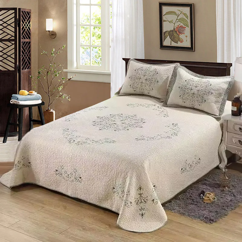 

CHAUSUB Embroidered Cotton Quilt Set 3PCS - Summer Lightweight Bedspread Coverlet for Super King Queen Size Bed Home Decor