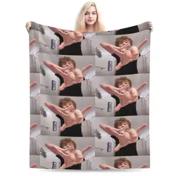 Nettspend An Ultra-Soft Micro Fleece Blanket