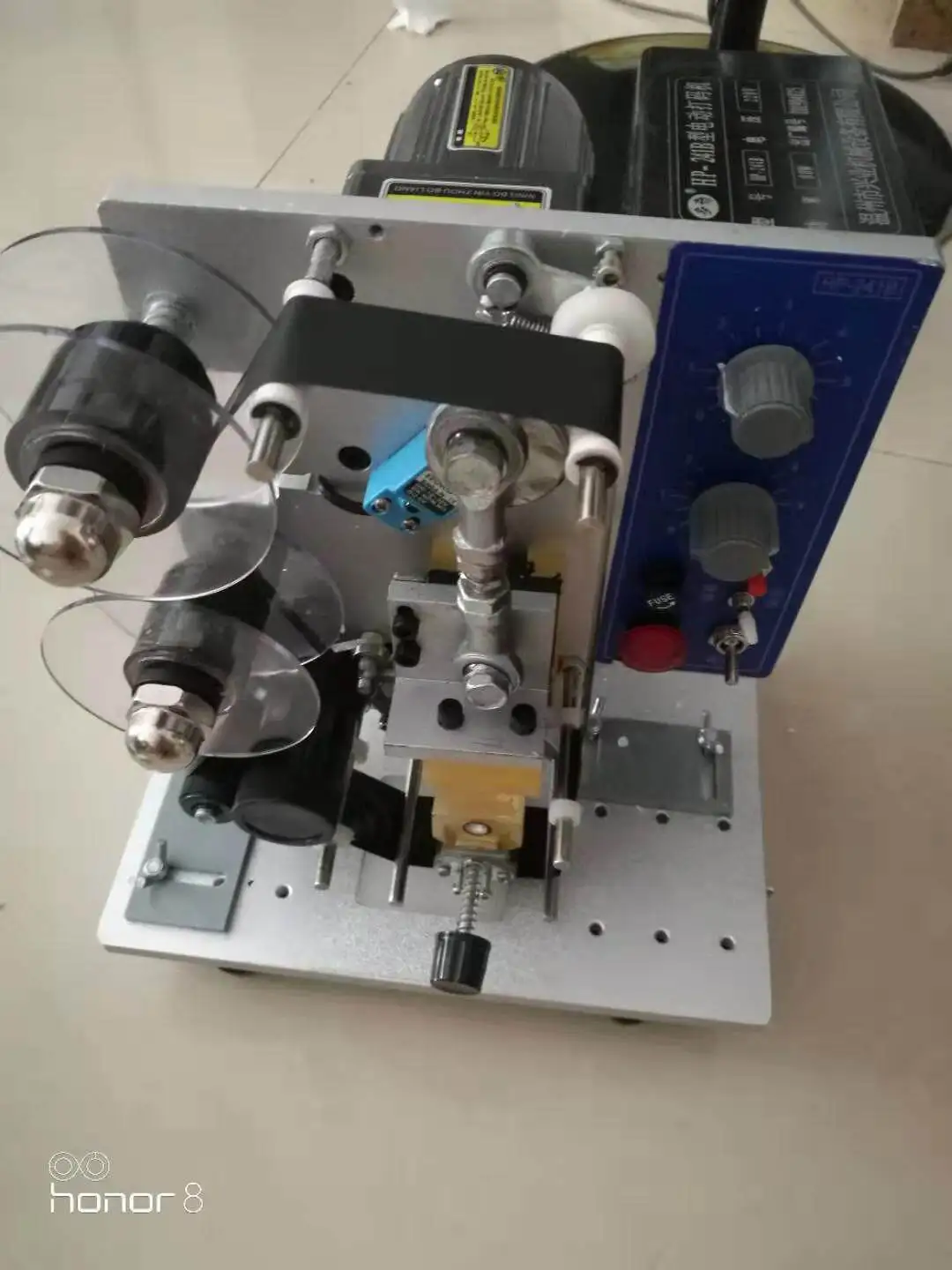 Pedal electric color ribbon coding machine Automatic coding machine Production date Digital printing machine