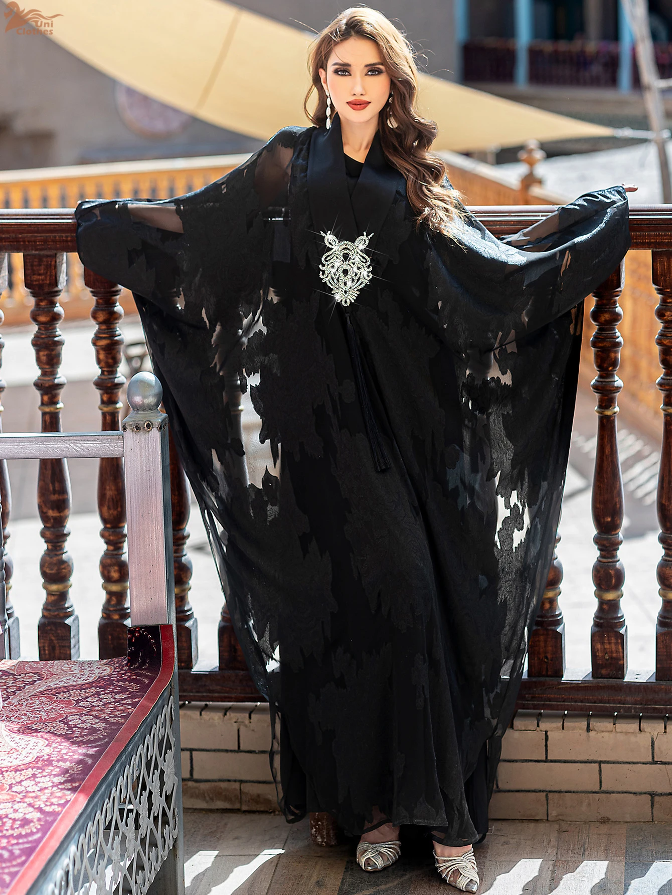 Di lusso Ricamato Nero Jacquard Nappe Abaya Elegante Abito Donna Abito Musulmano Dubai Caftano Kimono Kebaya Marocain Femme Caftano