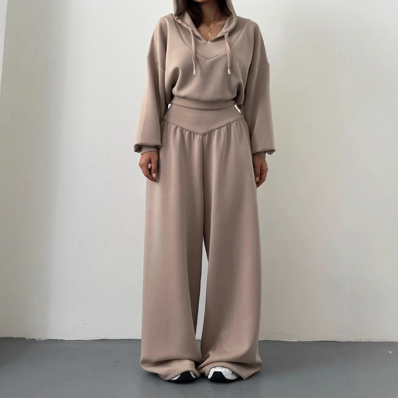 

Casual Tracksuit Cozy Long Sleeve 2 Piece Set Drawstring Waist Jogger Matching Set Lightweight For Women Sports Suit.