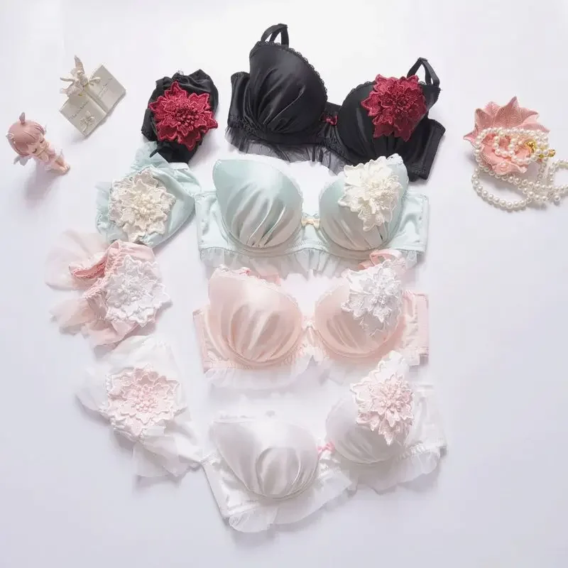 Sweet little fresh thin cup underwear flower heavy industry embroidery bra set women large size A-E cup push up lingerie panty