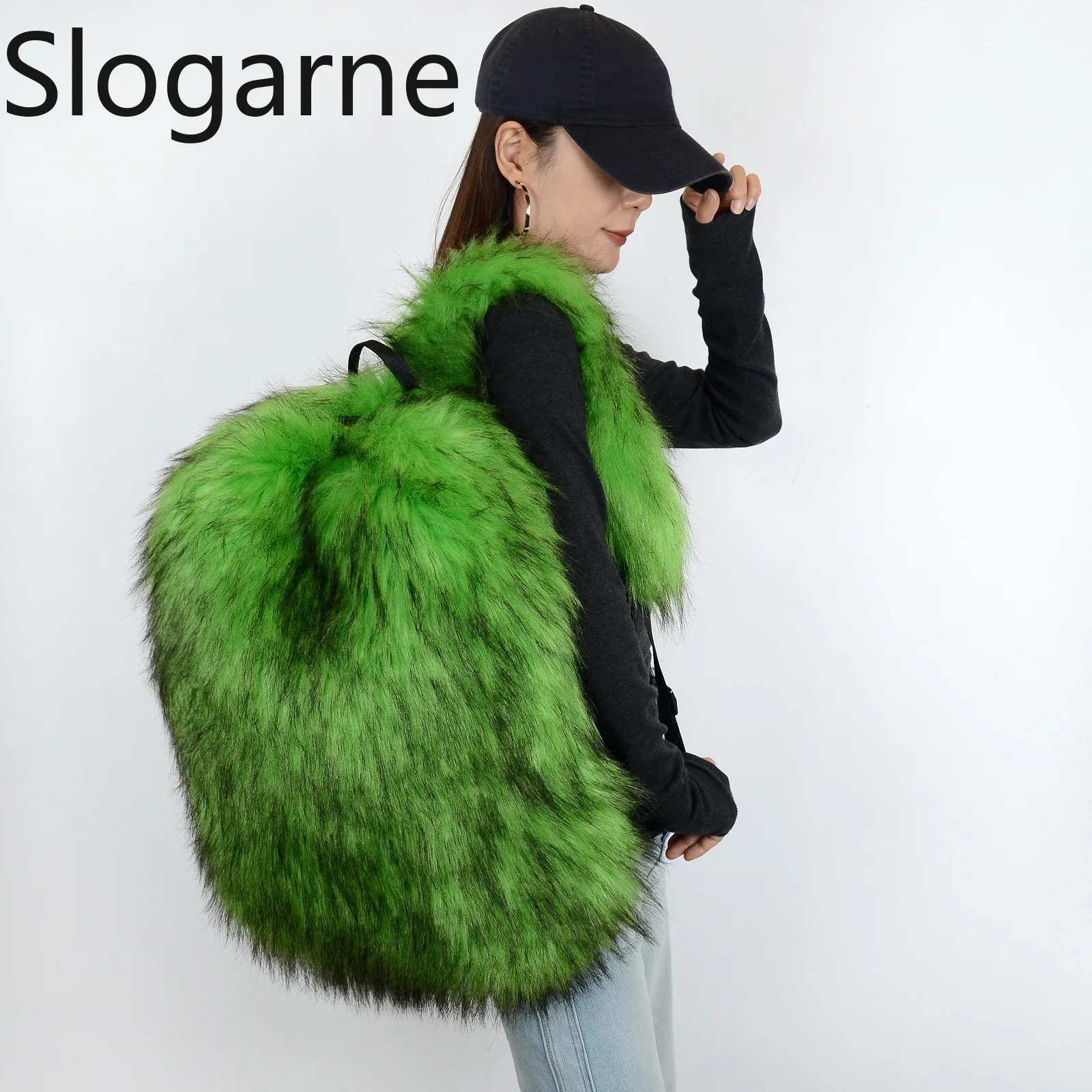 กระเป๋าเป้ขนสัตว์หรูหราสำหรับผู้หญิง ความจุขนาดใหญ่ กระเป๋าขนแรคคูนเทียมสำหรับผู้ชาย กระเป๋าเดินทางฤดูหนาว ของขวัญปีใหม่ 2026 กระเป๋าเป้แบรนด์ดีไซเนอร์