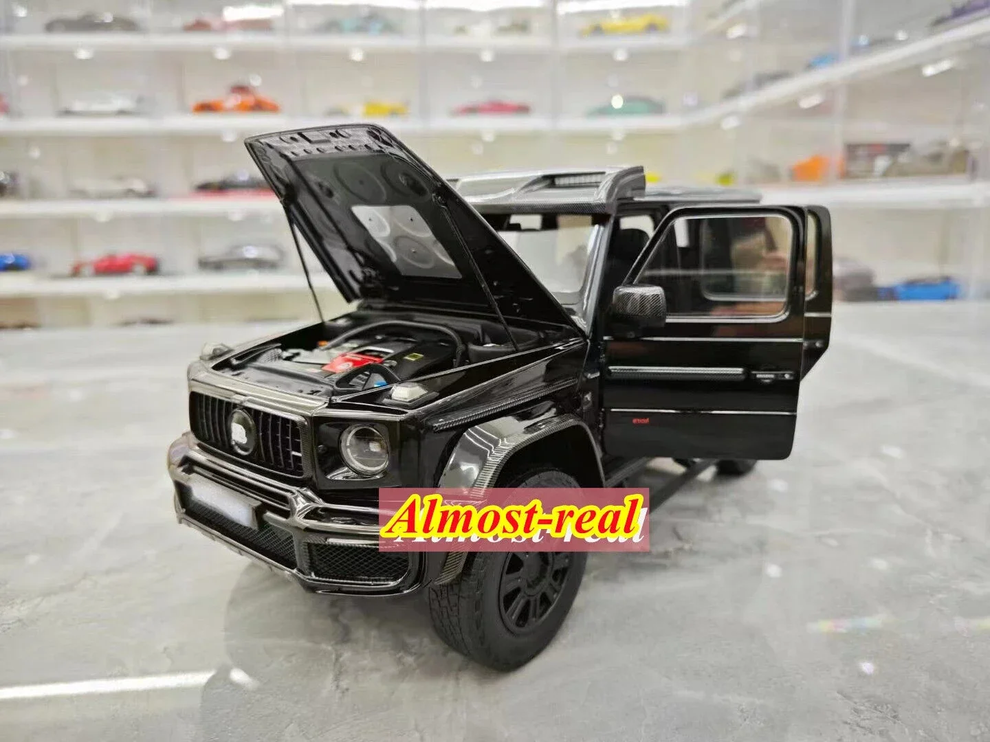 

Модель автомобиля из сплава с литым под давлением, 1:18, для Benz G63 2023, бюстгальтер, 800, 4 х4, подарок на день рождения, хобби, демонстрация, коллекционные украшения, имитация