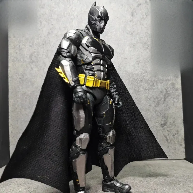 1/12 Scale Action Figures Batman Helmet Head Carving Model Accessory for 6-inch Mezco Shf Hobbies Soldier Decor DIY view 3