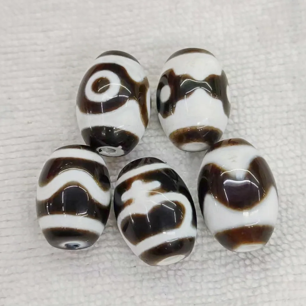 

10 Pcs Taiwanese workers infiltrate black and white old style Daluo agate bead necklace pendant bracelet DIY accessories Dzi