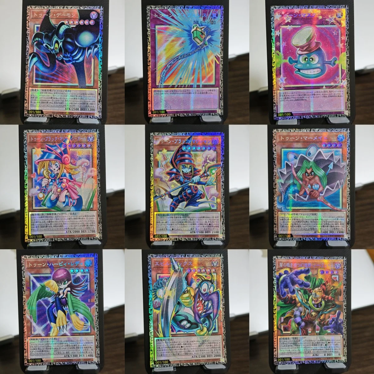 17 modelos de Yu-Gi-Oh! Tarjeta de juego DIY Toon Dark Magician Girl Perfect World RV01 Pser Card Toon Dark Magician GMR-OF Edición Limitada