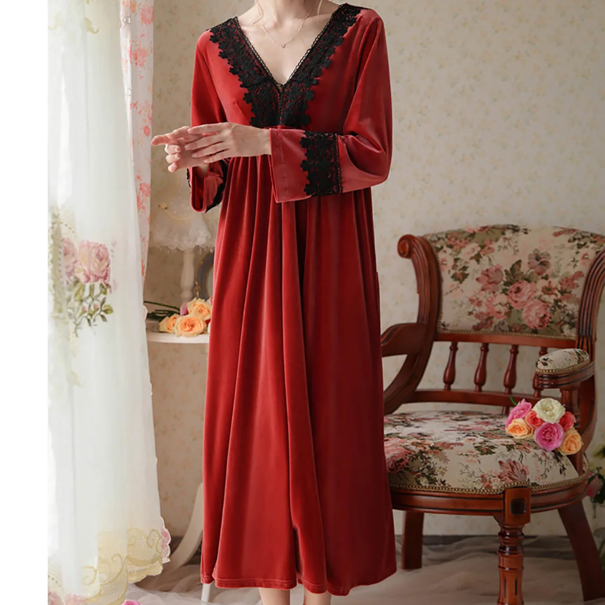 Women Burgundy Sleeping Nightgowns V-neck Loose Autumn Winter Velvet Pajamas Long Dress Vintage Princess French Sweet Girl Fairy