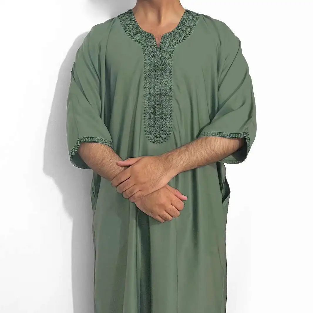 

2025 Ethnic Characteristics Men's Wear Muslim Loose Robe Men's Embroidery Moroccan Pocket Ramadan Dubai Luxury Islam Elegant