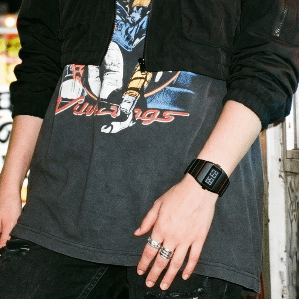 Special-Shaped Plastic LED Electronic Watch Stainless Steel Digital Sports Watch Unique Lightweight Wristwatch Sports Activities