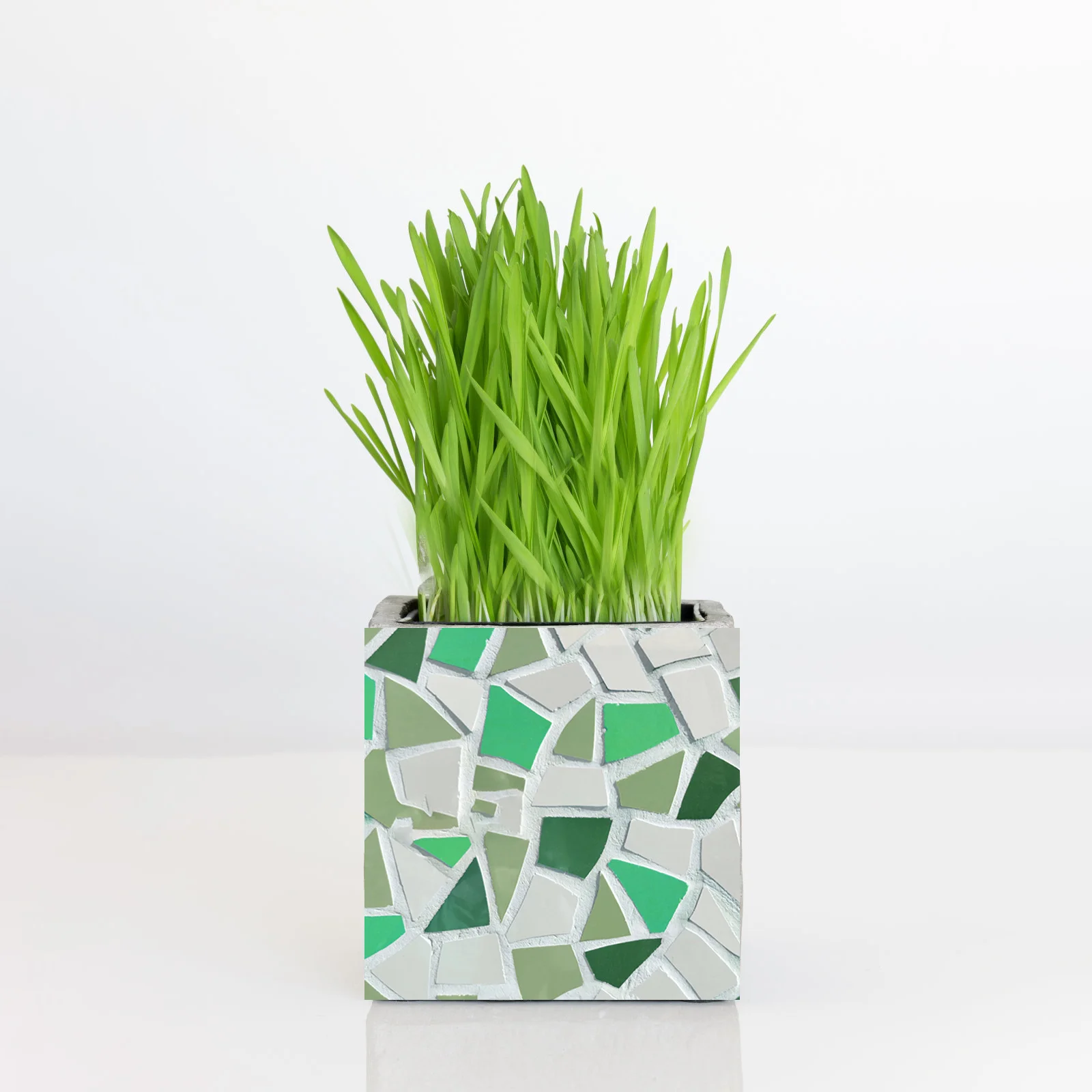 

200G Craft Mosaic Tiles Glazed Ceramic DIY Stone Pieces Assorted Colors for Wall Art Garden Decor Mosaic Making Supplies Bulk