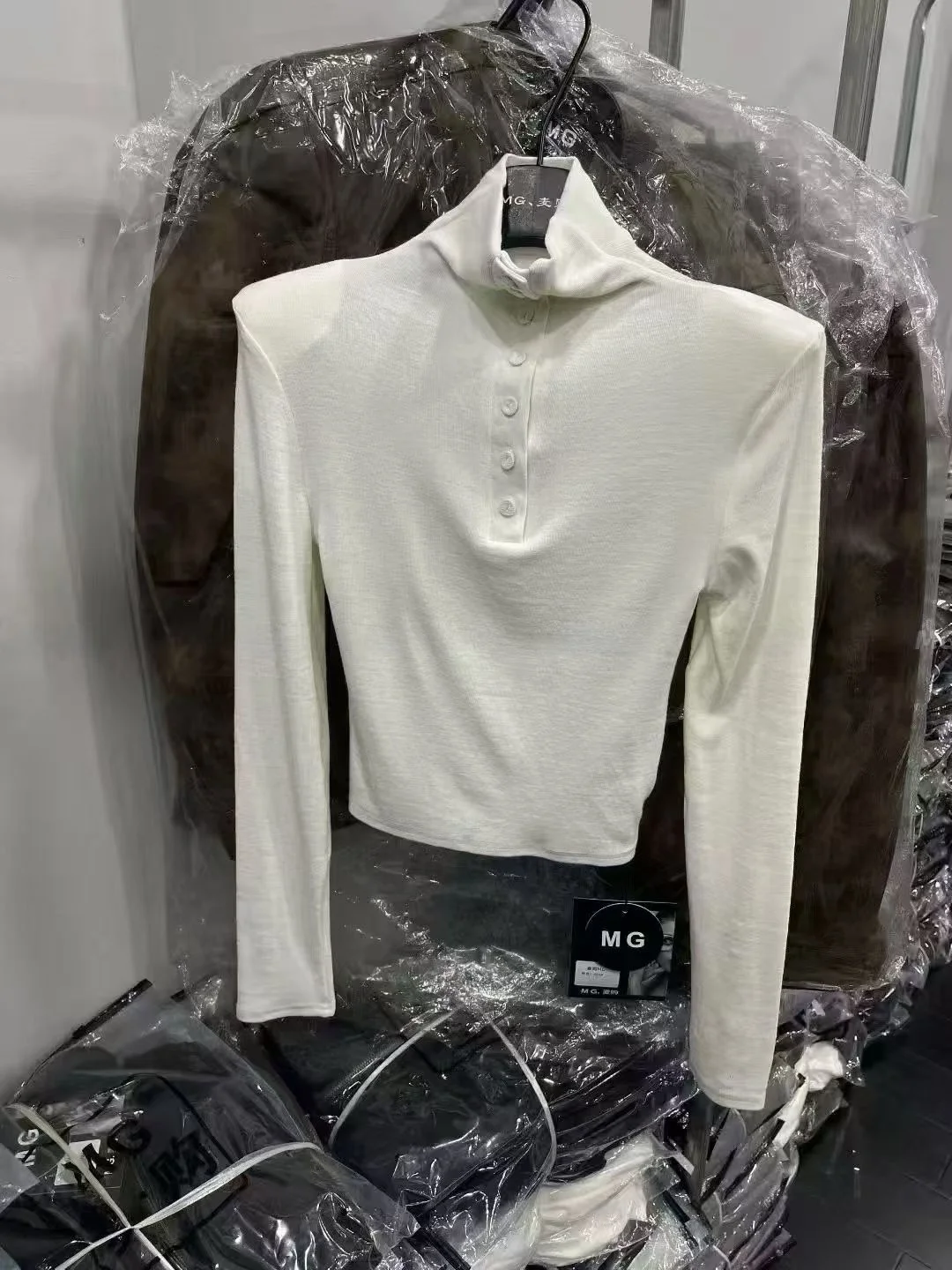 

Высокоэластичная женская осенняя корейская универсальная футболка из чистого хлопка с высоким воротником Long Sve Basic irt