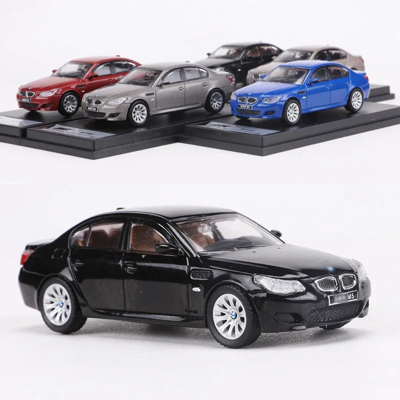SHADOW 1:64 BMW M5 (E60) modelo de carro de liga de simulação, brinquedo para meninos, ornamento colecionável para adultos.