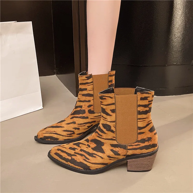 

Leopard Women Ankle Boots Fashion Heeled Shoes Elegant 2025 Winter New Trend Chunky Party Boots Pointed Toe Brand Pumps Mujer