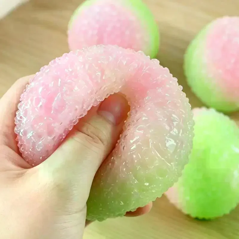 1Pcs Two‑Color Bayberry Shaped Smoothie Texture Squeeze Ball Moldable ASMR Stress Relief Pinch Crinkling Sound Ball For Adult