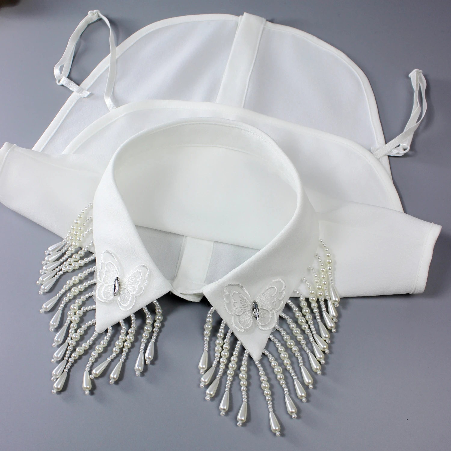 قطعة واحدة من نسخة فاخرة ذات ياقة كاذبة مطرزة يدويًا بالكامل، زخرفة ياقة نسائية مع زخرفة شرابة وفيونكة،