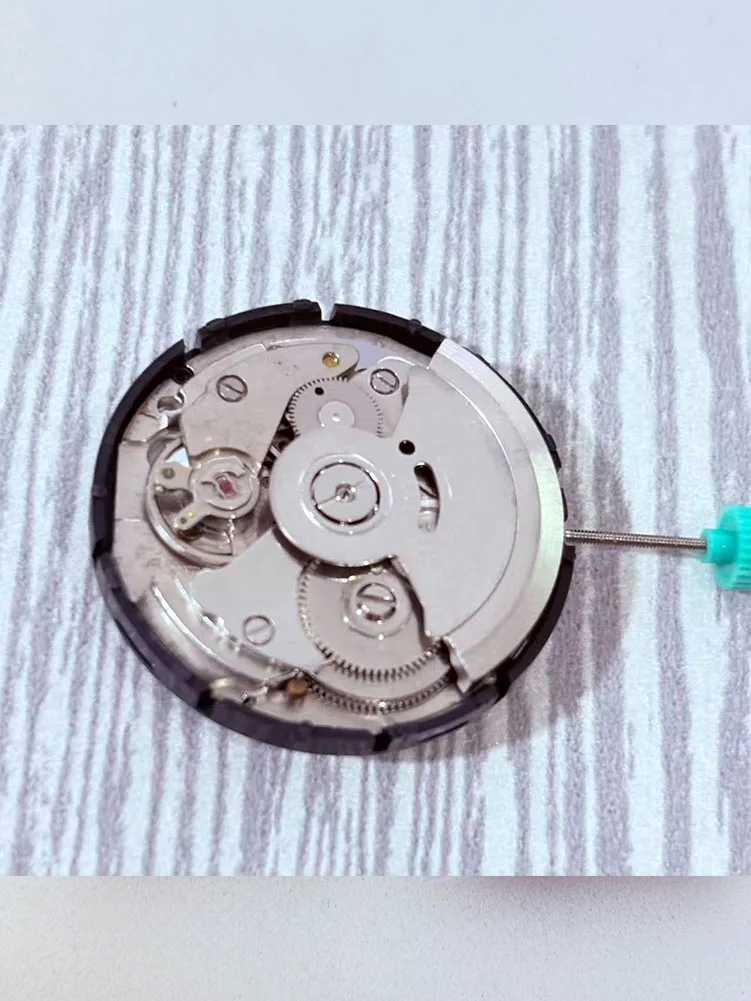 Watch accessories 7S26 disassembled movement calendar has scratches movement normal use calendar shipped randomly for learning u