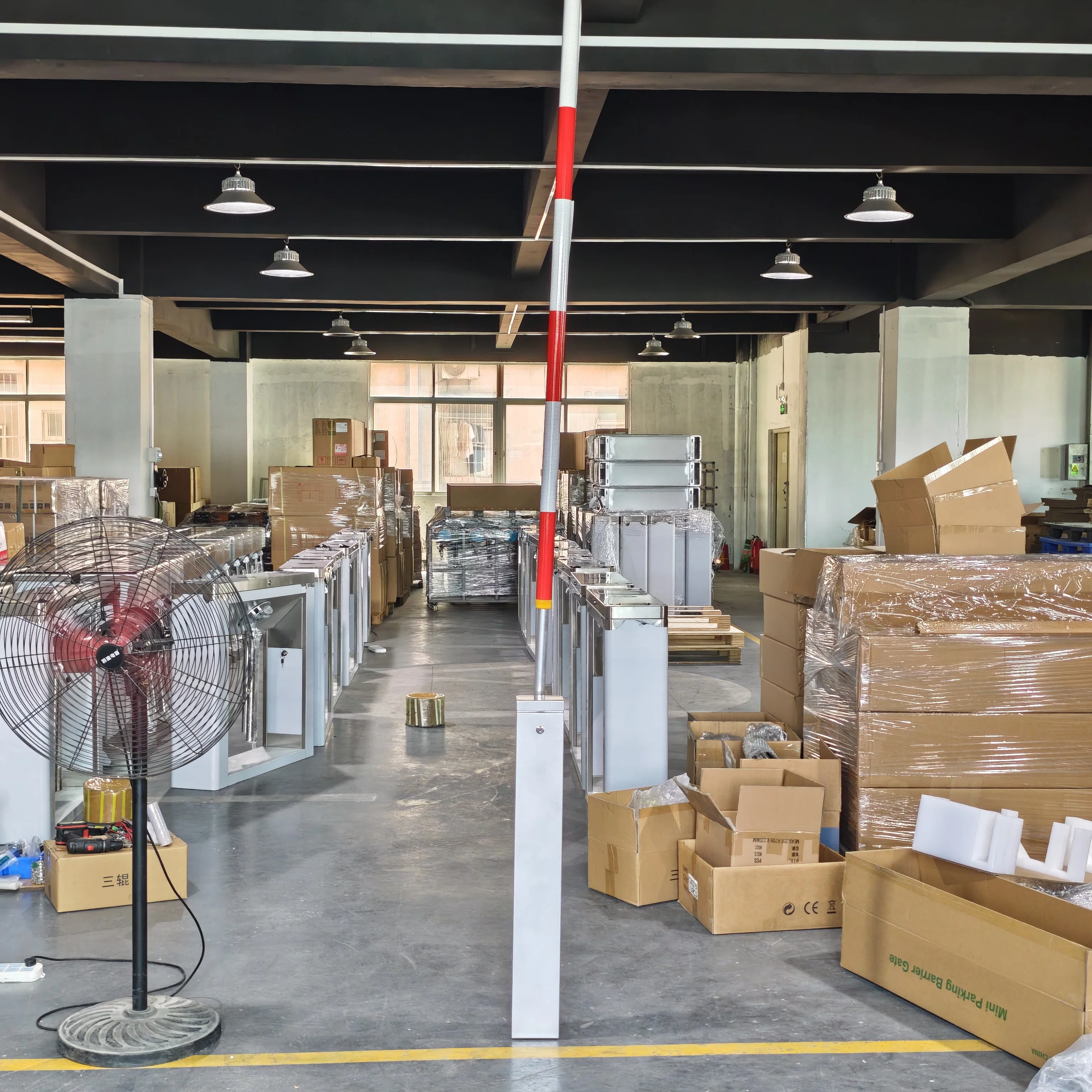 

Automatic Traffic Barriers DC24V Car Parking Barrier Gate Max Boom Arm 2 Meters for Space Control