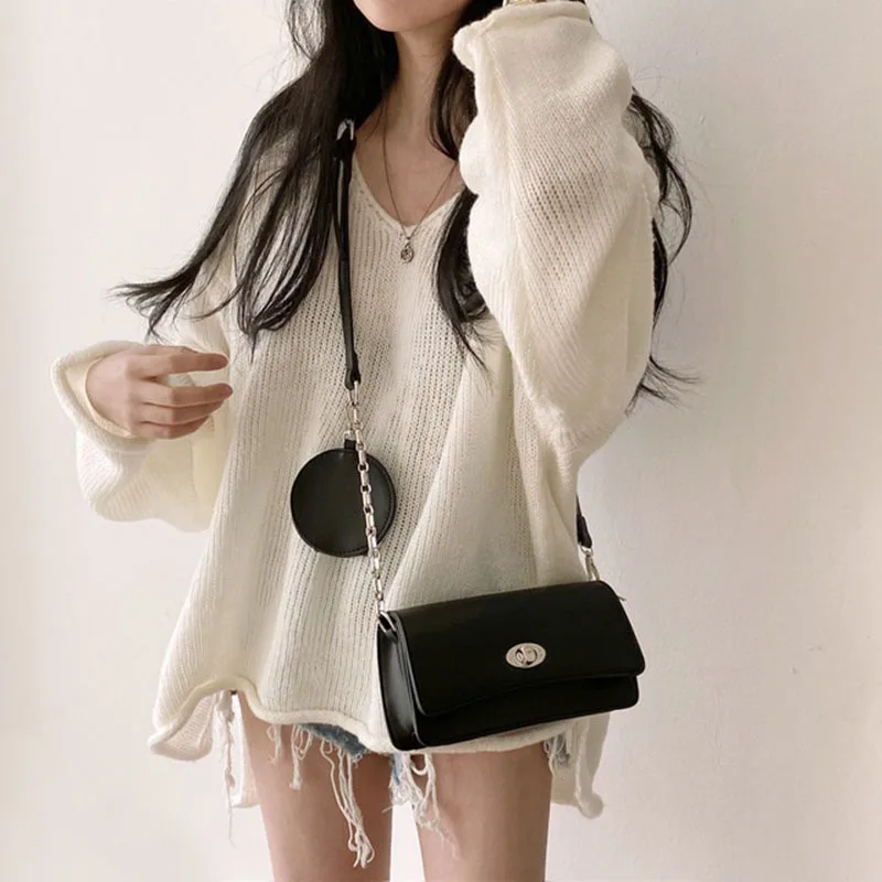 

Beige Blue Retro V-Neck Pullover Sweater Loose Fit Slit Detail Fashionable Age Reduction Style for Ladies Autumn Winter