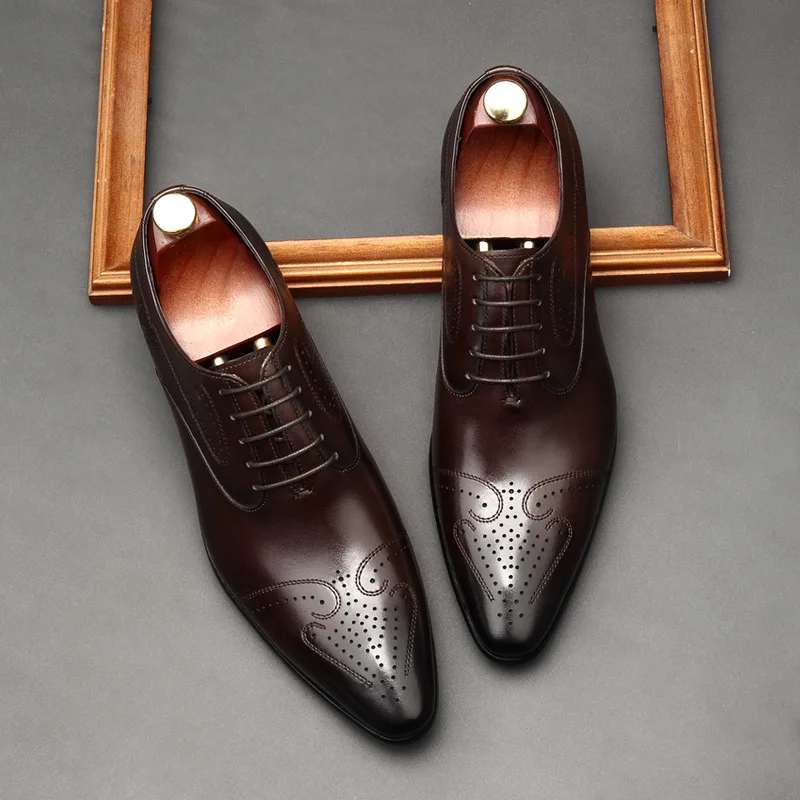 Sapatos masculinos feitos à mão de luxo couro genuíno 2024 moda novo estilo tendência britânica brogues sapatos de negócios de casamento para