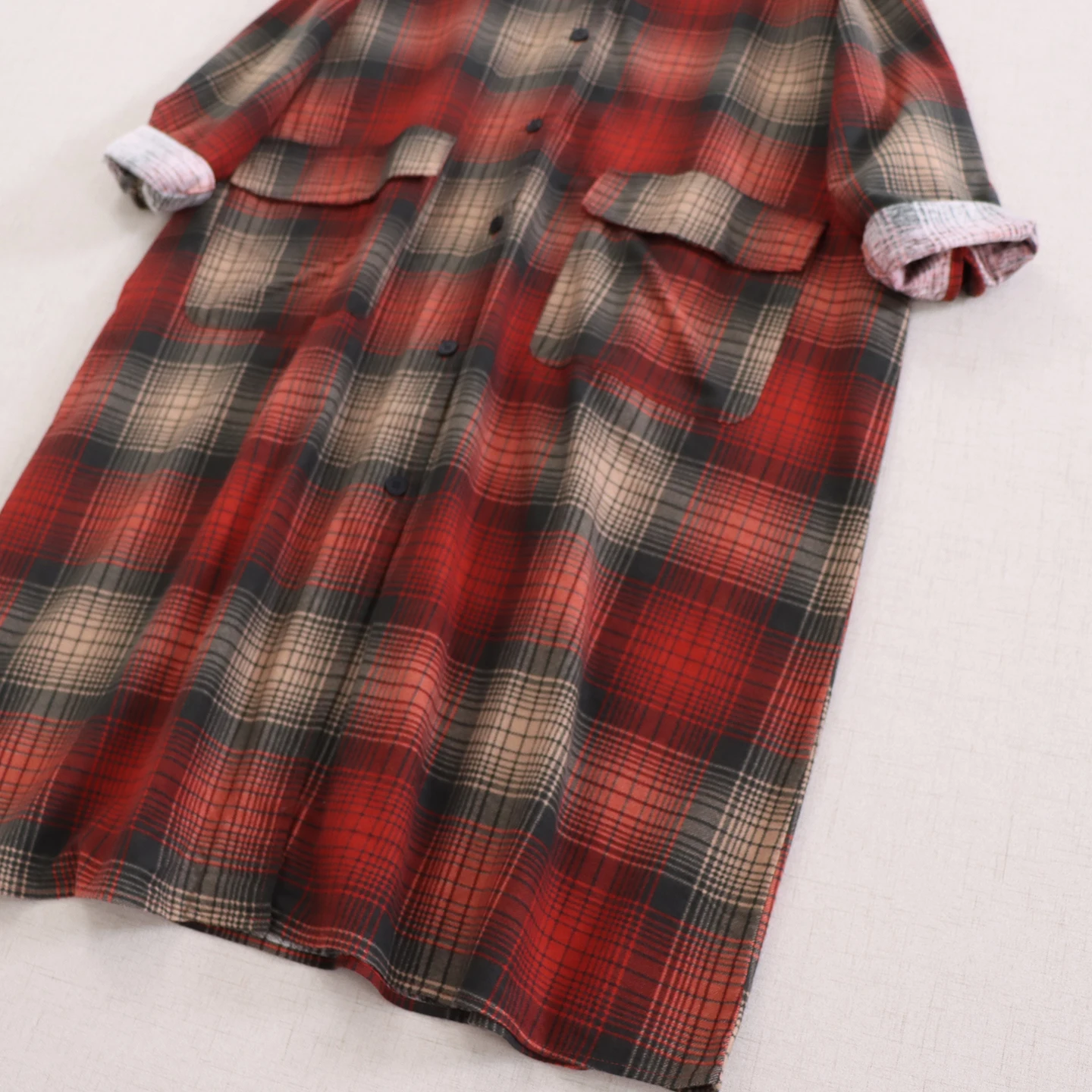 日本の森ガールヴィンテージチェック柄起毛コットンシャツドレス女性秋ターンダウンカラー長袖シングルブレストアウター