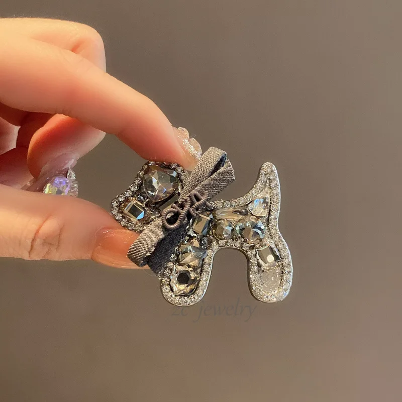 

Korean Style Light Luxury Versatile Heavy Craft Sparkling Diamond Cartoon Puppy Hair Clip for Women High-End Side Bangs Clip Hai