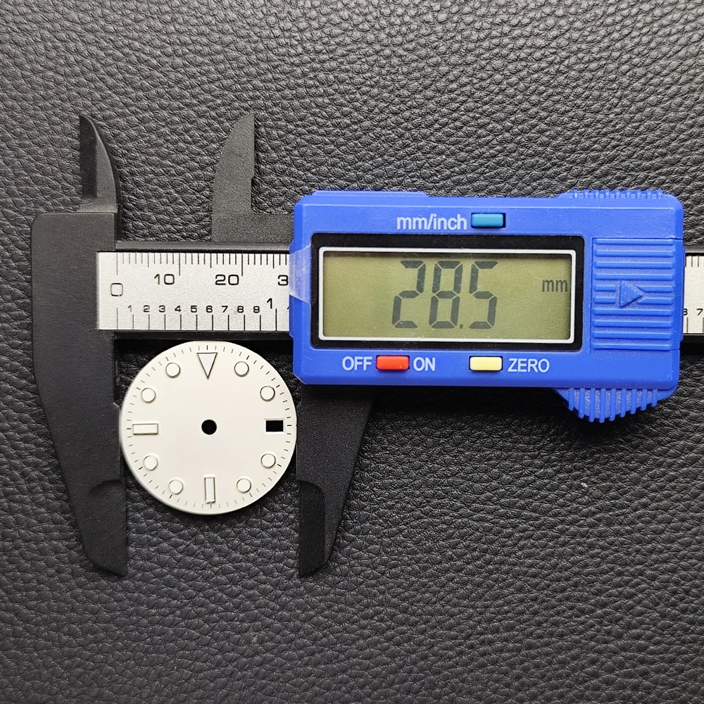 NH35/NH36 무브먼트 액세서리에 적합한 28.5MM 다이얼 단일 달력 시계 다이얼 빛나는 시계 부품 시계 손 멸균 다이얼