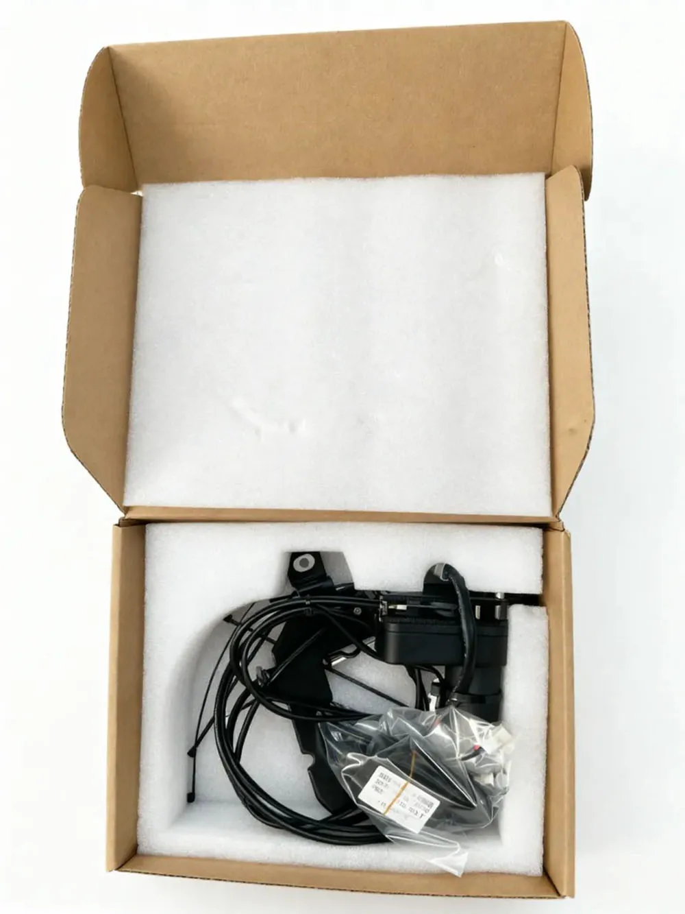 Elektrische Soft Closing Lock Front Stamm Ersatz Box Abdeckung Auto Adsorption Saug Tür Näher Für Tesla Modell 3 Y 2021-25 Highland – Detail 11