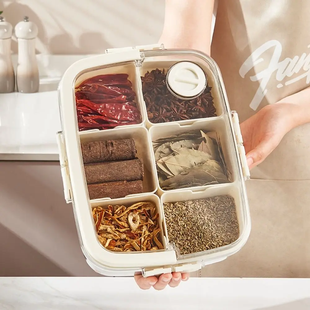 

Portable Plastic Spice Storage Box Sealed Large Capacity Seasoning Box with Lid Food Grade Divided Serving Tray Refrigerator