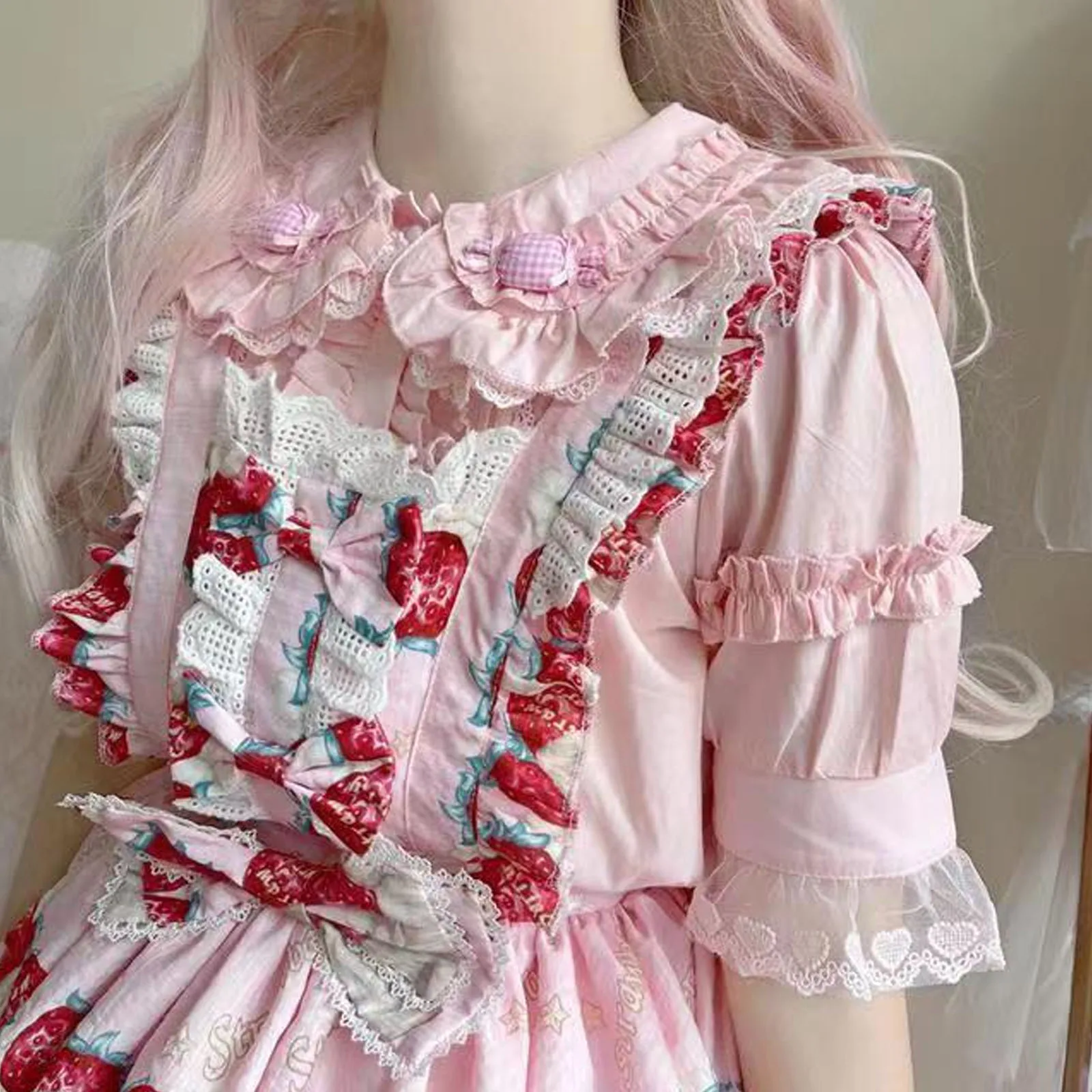 Japanese Cute Lolita Blouses Women Kawaii Candy Peter Pan Collar JK Shirt Tops Girls Sweet Lace Ruffles Puff Sleeve Chic Blouse