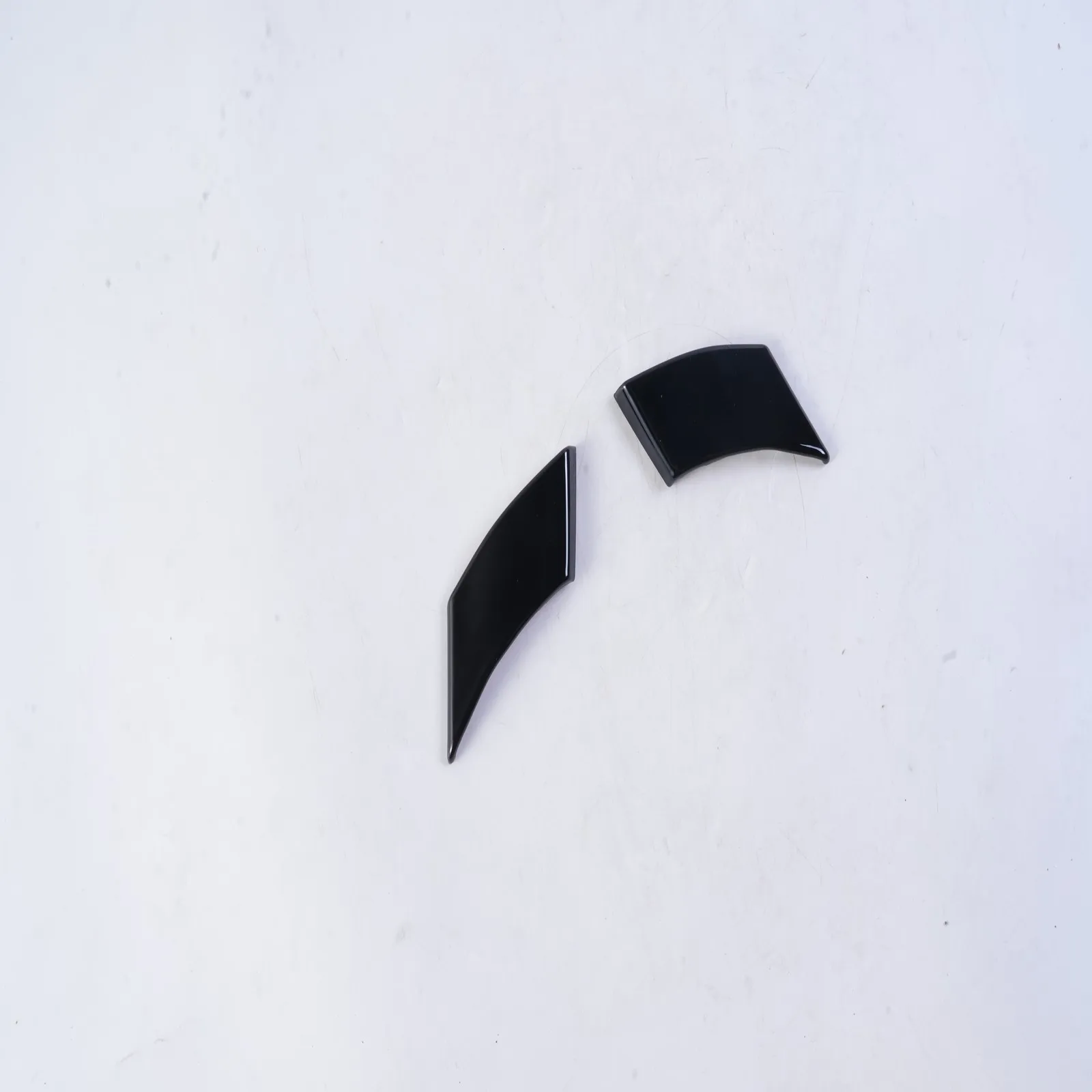 

2 PCS Front Door Window Triangle Molding Trim Cover Glossy Black For RAV4 2019-2022 Car Replacement Parts Auto Accessories