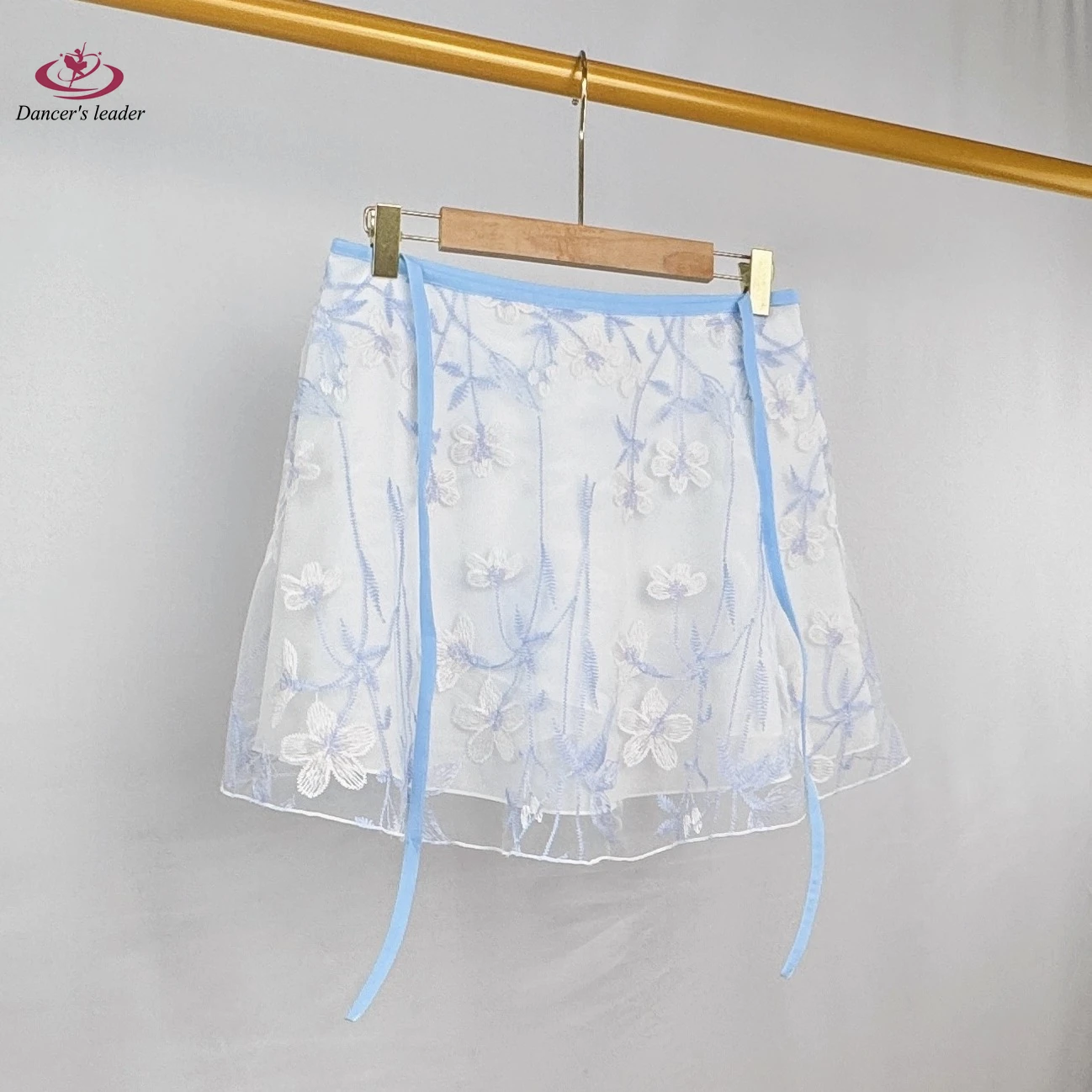 Gonna da balletto da donna Cinque in uno Gonna da ballo con ricamo prugna Tuta per adulti Ragazza che pratica la mini gonna da balletto Immagine